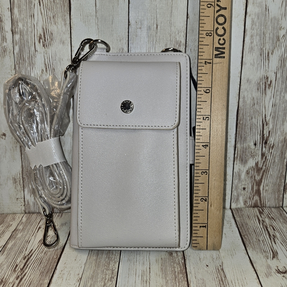 Steve Madden Cream Cell Phone Crossbody Bag with Removable Strap NWT New - Picture 2 of 9
